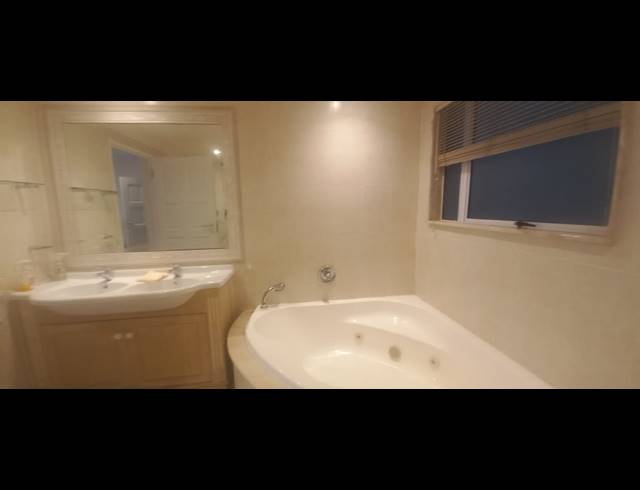 3 BEDROOM FLAT TO LET IN GLENWOOD